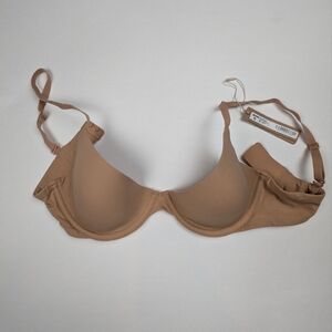 SKIMS FITS EVERYBODY SCOOP PLUNGE BRA Ochre